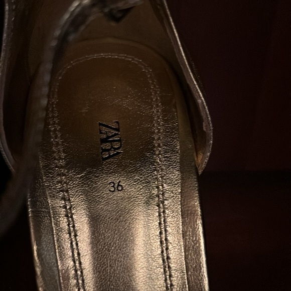 NWT Zara Collection Gold Pointed Toe High Heels with double strap/buckle.Size 36 - Picture 3 of 9